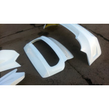 Kit carrosserie fibre pour BMW E87