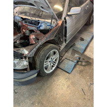 Renforts d'aile avant à souder BMW E46