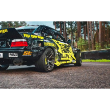 Kit carrosserie large BMW E36 Coupé Look Pandem +5/+10 cm