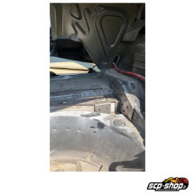 Détail de fixation du renfort RACP BMW E46 sur la carrosserie