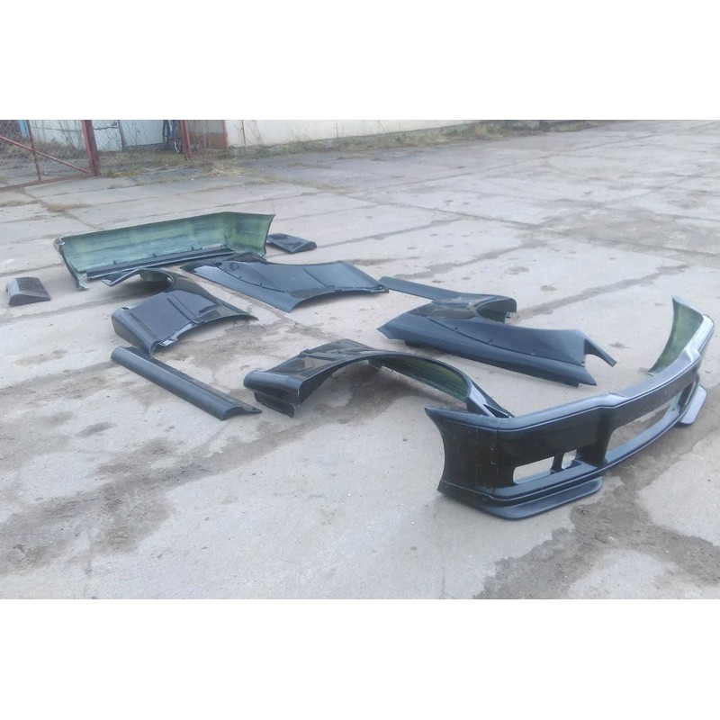 Kit carrosserie fibre BMW E36 Look Rocket Bunny